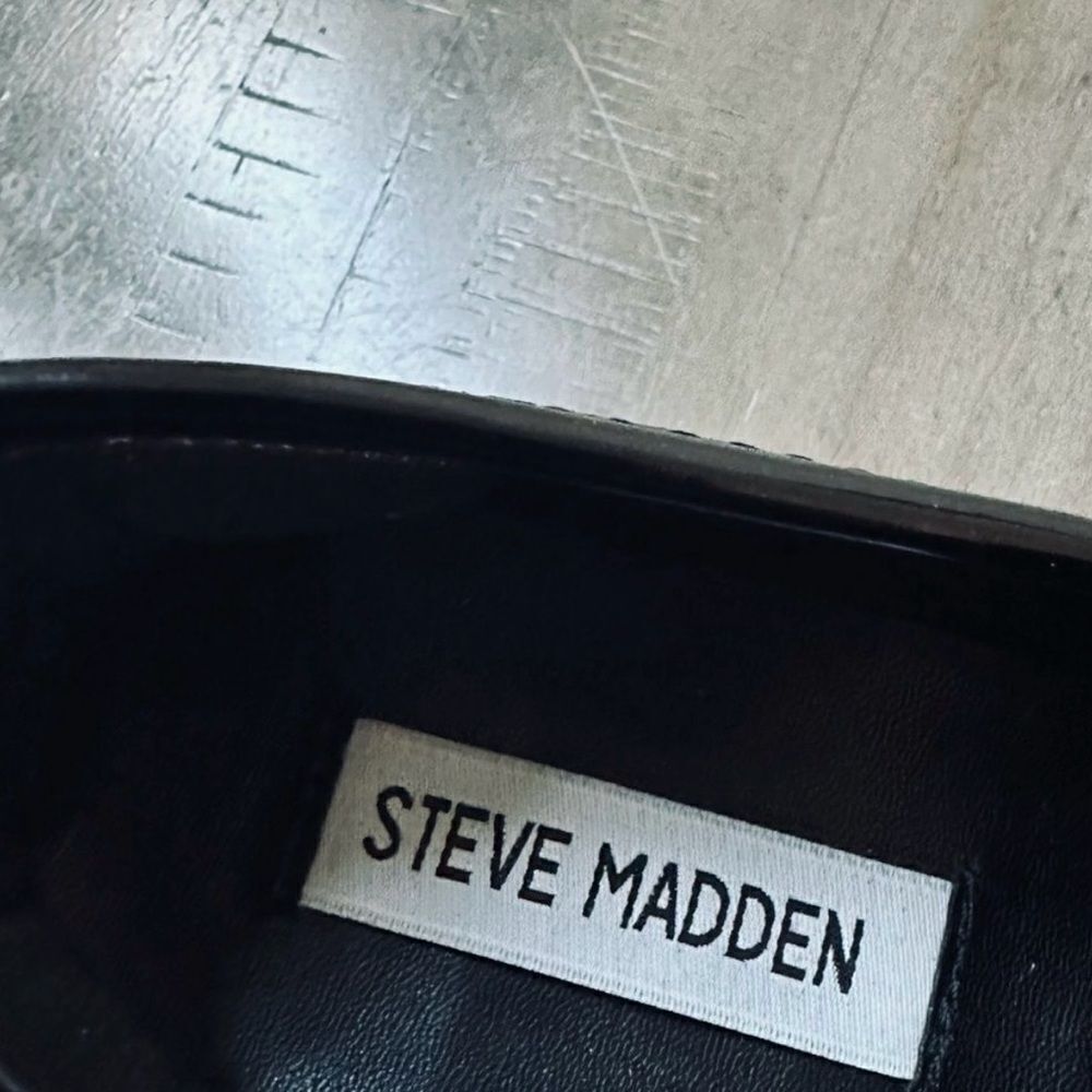 Steve Madden chunky, black patten loafers. - Picture 2 of 7